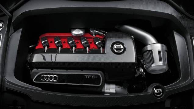 O responsável por movimentar o RS Q3 é o motor 2.5 TFSI de 360 cv | <a href="https://quatrorodas.abril.com.br/saloes/pequim/2012/audi-rs-q3-concept-682486.shtml" rel="migration">Leia mais</a> O responsável por movimentar o RS Q3 é o motor 2.5 TFSI de 360 cv | <a href="https://quatrorodas.abril.com.br/saloes/pequim/2012/audi-rs-q3-concept-682486.shtml" rel="migration">Leia mais</a>