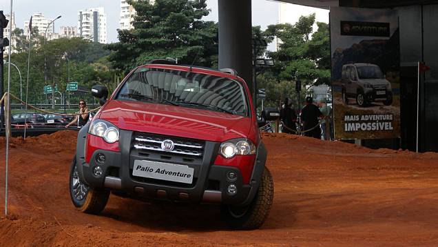 Público conferiu como os modelos da Fiat se comportam em uma pista off-road