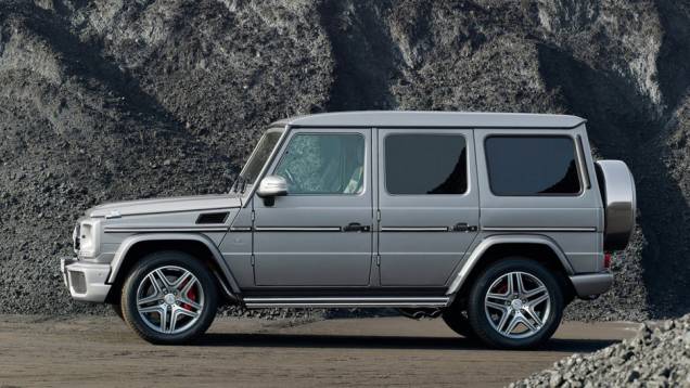 G63 AMG é equipado com motor biturbo 5.5 V8 de 536 cavalos | <a href="https://quatrorodas.abril.com.br/saloes/pequim/2012/mercedes-g63-amg-682501.shtml" rel="migration">Leia mais</a>