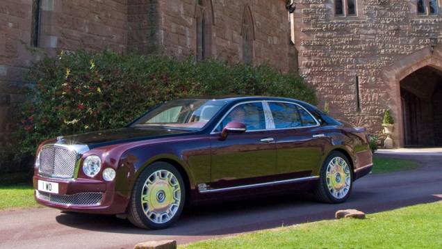 Modelo apresentado em Pequim também comemora primeira concessionária na China | <a href="https://quatrorodas.abril.com.br/saloes/pequim/2012/bentley-mulsanne-diamond-jubilee-682788.shtml" rel="migration">Leia mais</a>