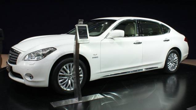 Infiniti M35hL | <a href="https://quatrorodas.abril.com.br/saloes/pequim/2012/infiniti-m35hl-682861.shtml" rel="migration">Leia mais</a> Infiniti M35hL | <a href="https://quatrorodas.abril.com.br/saloes/pequim/2012/infiniti-m35hl-682861.shtml" rel="migration">Leia mais</a>