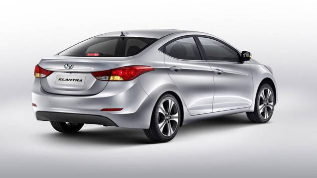 A semelhança é tamanha que até o nome Elantra ficou na placa... | <a href="https://quatrorodas.abril.com.br/saloes/pequim/2012/hyundai-langdeng-682932.shtml" rel="migration">Leia mais</a> A semelhança é tamanha que até o nome Elantra ficou na placa... | <a href="https://quatrorodas.abril.com.br/saloes/pequim/2012/hyundai-langdeng-682932.shtml" rel="migration">Leia mais</a>