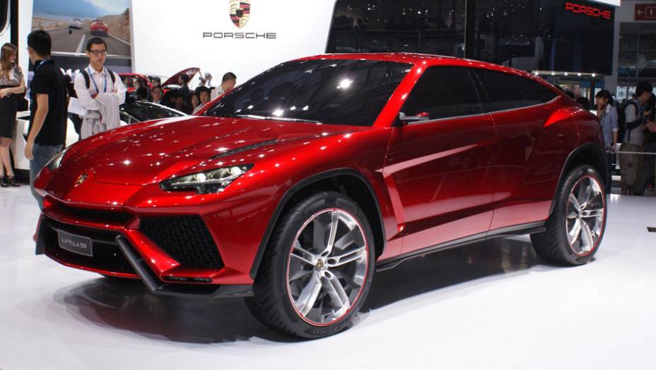 Lamborghini Urus Concept | <a href="https://quatrorodas.abril.com.br/galerias/saloes/pequim/2012/lamborghini-urus-concept-682718.shtml" rel="migration">Veja mais fotos</a>