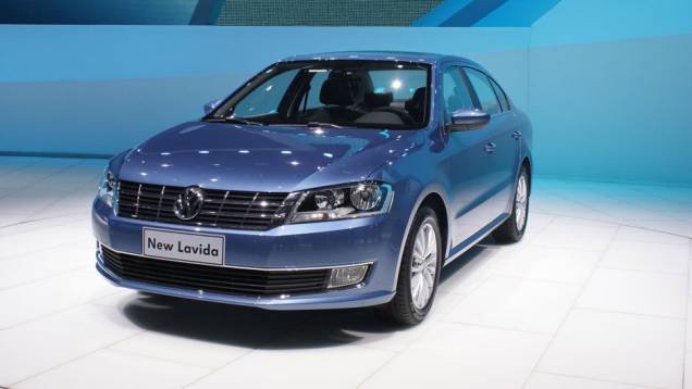 Volkswagen Lavida | <a href="https://quatrorodas.abril.com.br/galerias/saloes/pequim/2012/volkswagen-lavida-682783.shtml" rel="migration">Veja mais fotos</a>