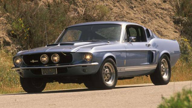 Ford Mustang GT500 1967 foi uma versão mais potente do muscle-car | <a href="https://quatrorodas.abril.com.br/noticias/carrol-shelby-morre-aos-89-anos-321336_p.shtml" target="_blank" rel="migration">Carroll Shelby morre aos 89 anos</a> | <a href="https://quatrorodas.abril.com.b" rel="migration"></a>