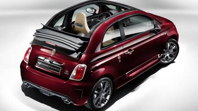 A versão conversível ficou ainda mais bela com a pintura especial desta série exclusiva | <a href="https://quatrorodas.abril.com.br/noticias/fiat-mostra-abarth-695-tributo-maserati-314381_p.shtml" rel="migration">Leia mais</a> A versão conversível ficou ainda mais bela com a pintura especial desta série exclusiva | <a href="https://quatrorodas.abril.com.br/noticias/fiat-mostra-abarth-695-tributo-maserati-314381_p.shtml" rel="migration">Leia mais</a>