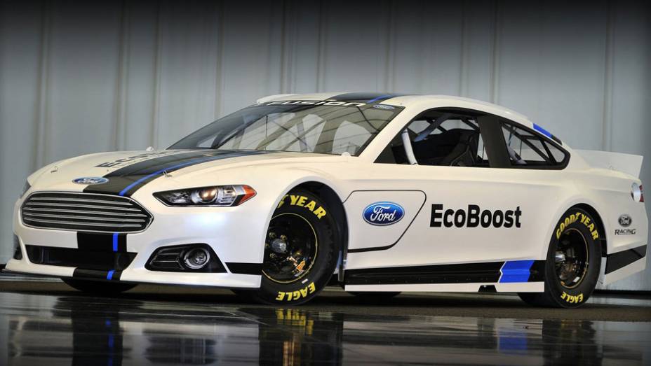 Já a Ford revelou o Fusion preparado para a NASCAR no começo do ano