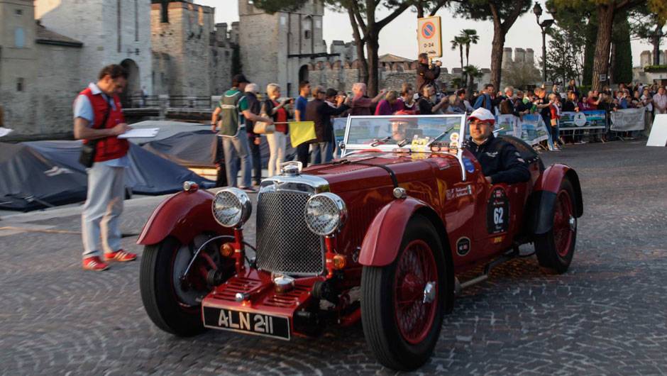 Pilotos e m&aacute;quinas encaram longas dist&acirc;ncias no percurso que larga em Roma e passa por Bolonha antes de voltar &agrave; capital italiana