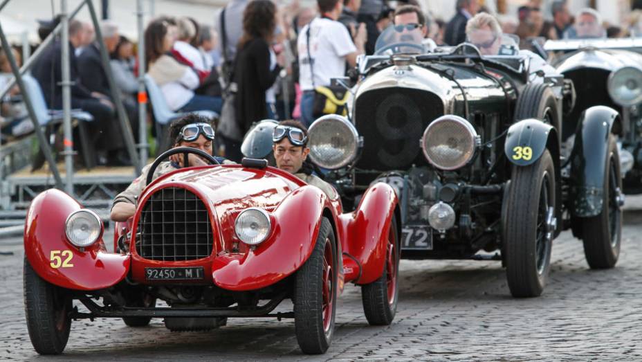 Carros de todos os tipos enfrentaram a Mille Miglia