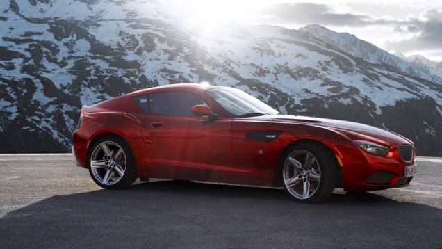 Conceito relembra parceria da BMW com marcas italianas | <a href="https://quatrorodas.abril.com.br/noticias/bmw-leva-zagato-coupe-evento-italia-322104_p.shtml" rel="migration">Leia mais</a>