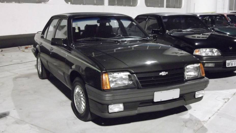 Até um exemplar da série 500 E.F, em homenagem à vitória de Emerson Fittipaldi nas 500 Milhas de Indianápolis, esteve lá