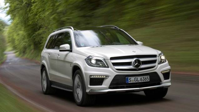 Versão AMG chega pela primeira vez ao Classe GL | <a href="https://quatrorodas.abril.com.br/carros/lancamentos/mercedes-benz-gl63-amg-686835.shtml" rel="migration">Leia mais</a>