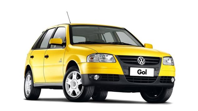 VW Gol Copa (2006): com 16 mil unidades produzidas, o carro tinha visual diferenciado, com rodas de liga leve e um aplique preto na grade em forma de "V"; foi vendido com motores 1.0 e 1.6