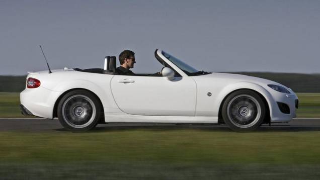 Yusho faz referência à vitória na língua japonesa | <a href="https://quatrorodas.abril.com.br/noticias/mazda-revela-conceito-mx-5-yusho-leipzig-322467_p.shtml" rel="migration">Leia mais</a> Yusho faz referência à vitória na língua japonesa | <a href="https://quatrorodas.abril.com.br/noticias/mazda-revela-conceito-mx-5-yusho-leipzig-322467_p.shtml" rel="migration">Leia mais</a>