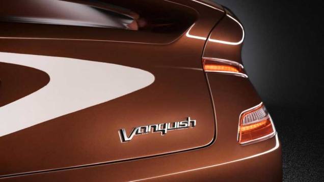 O nome Vanquish é usado pela marca há várias décadas | <a href="https://quatrorodas.abril.com.br/noticias/fabricantes-aston-martin-revela-am310-vanquish-323326_p.shtml" rel="migration">Leia mais</a> O nome Vanquish é usado pela marca há várias décadas | <a href="https://quatrorodas.abril.com.br/noticias/fabricantes-aston-martin-revela-am310-vanquish-323326_p.shtml" rel="migration">Leia mais</a>