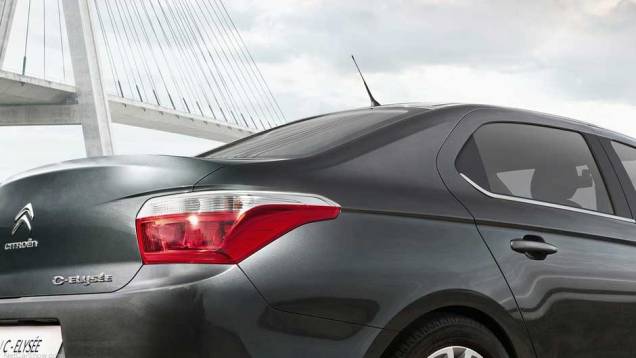 Sua apresentação oficial deve acontecer durante o Salão de Paris, em setembro | <a href="https://quatrorodas.abril.com.br/noticias/citroen-lanca-sedas-c4-l-c-elysee-323407_p.shtml" rel="migration">Leia mais</a> Sua apresentação oficial deve acontecer durante o Salão de Paris, em setembro | <a href="https://quatrorodas.abril.com.br/noticias/citroen-lanca-sedas-c4-l-c-elysee-323407_p.shtml" rel="migration">Leia mais</a>