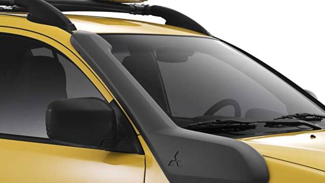 Snorkel premite a Savana atravessar trechos alagados - <a href="https://quatrorodas.abril.com.br/carros/lancamentos/mitsubishi-l200-triton-2013-689827.shtml" rel="migration">Leia mais</a>