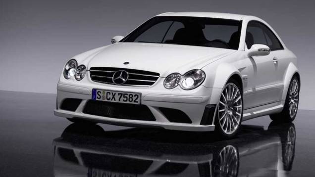 CLK 63 AMG Black Series: série mais do que especial do cupê CLK, tinha um motor 6.2 V8 de 507 cv, que o levava aos 100 km/h em 4,1 segundos CLK 63 AMG Black Series: série mais do que especial do cupê CLK, tinha um motor 6.2 V8 de 507 cv, que o levava aos 100 km/h em 4,1 segundos