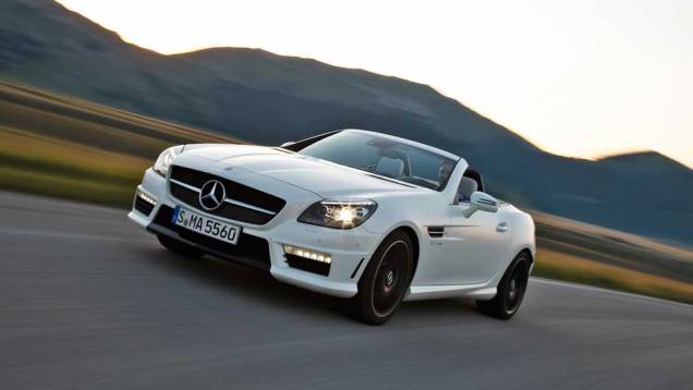 SLK 55 AMG: com 421 cv e torque máximo de 54 mkgf, o roadster é o SLK mais potente já produzido pela montadora SLK 55 AMG: com 421 cv e torque máximo de 54 mkgf, o roadster é o SLK mais potente já produzido pela montadora