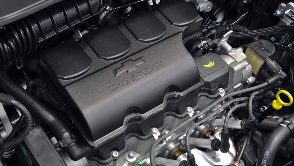 O motor &eacute; o 1.8 Econo.Flex, que entrega at&eacute; 108 cv com etanol no tanque | <a href="https://quatrorodas.abril.com.br/carros/chevrolet-spin-690674.shtml" rel="migration">Leia mais</a>