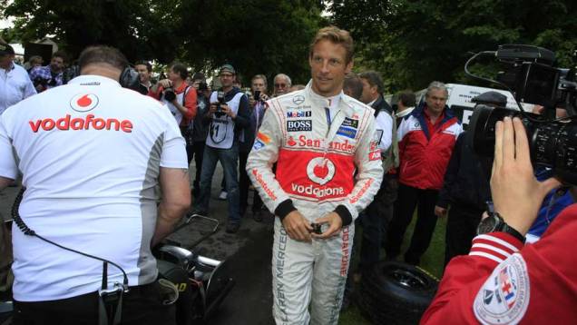 O campeão mundial Jenson Button foi uma das celebridades convidadas ao evento