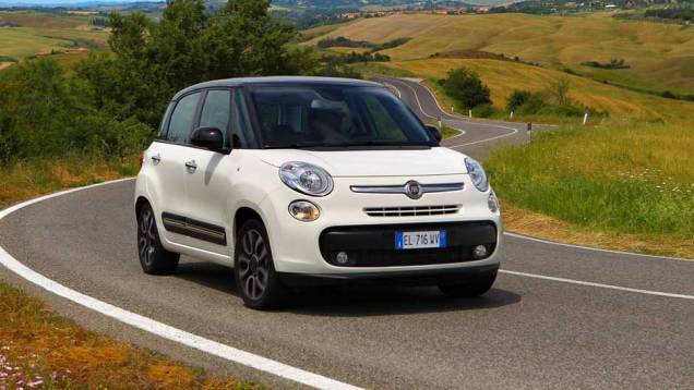 Fiat 500L tem 4,14 m de comprimento, 1,78 m de largura e 1,66 m de altura