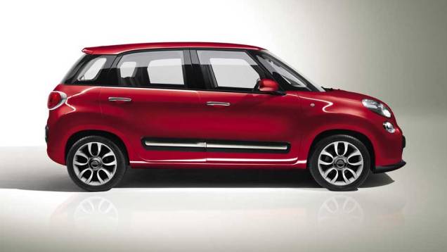 Fiat 500L três duas opções de motorização durante seu lançamento: o 0.9 TwinAir, uma opção 1.4 e o 1.3 Multijet II