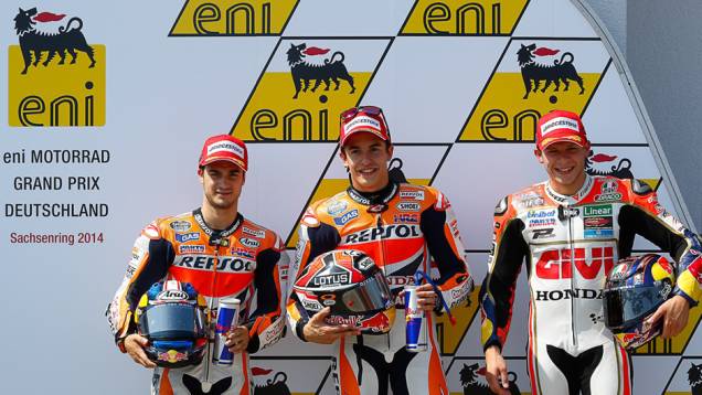 Marc Márquez conquista mais uma vez a pole position na MotoGP. Dani Pedrosa é o segundo e Stefan Bradl o terceiro.| <a href="https://quatrorodas.abril.com.br/moto/noticias/motogp-sete-vezes-marquez-790790.shtml" rel="migration">Leia mais</a>