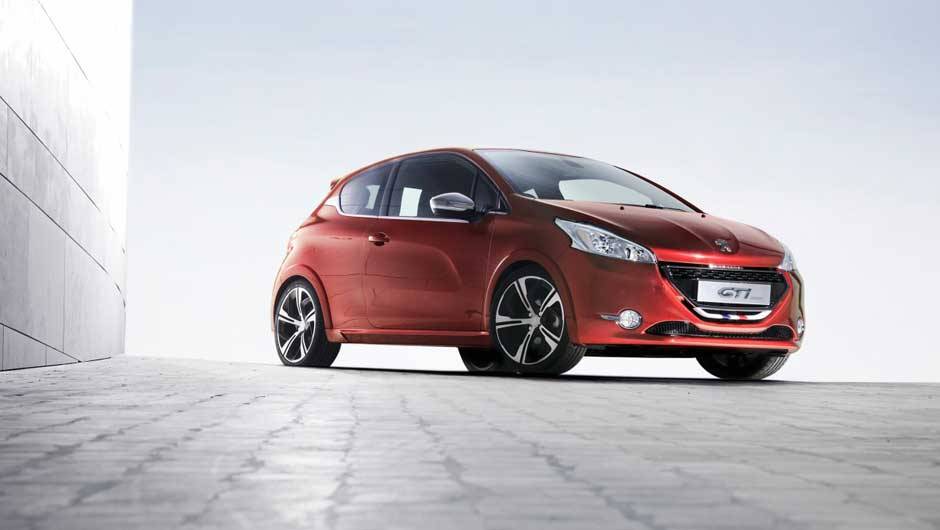 Peugeot confirmou a vers&atilde;o de produ&ccedil;&atilde;o do 208 GTI para o Sal&atilde;o de Paris deste ano. Vers&atilde;o conceitual foi mostrada em Genebra. <a href="https://quatrorodas.abril.com.br/noticias/fabricantes-peugeot-208-gti-sera-mostrado-paris-325335_p.shtml" rel="migration">Leia mais</a>