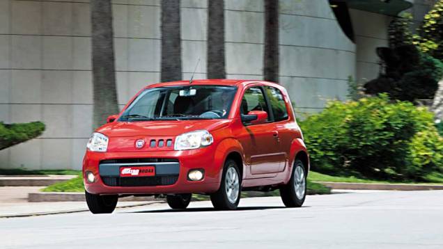 Em 2010 chegou o novo Uno, na edição 604. Repleto de itens opcionais, o hatch voltou com fortes números de vendas. <a href="https://quatrorodas.abril.com.br/acervodigital/home.aspx?edicao=604&pg=67" target="_blank" rel="migration">Veja mais.</a> Em 2010 chegou o novo Uno, na edição 604. Repleto de itens opcionais, o hatch voltou com fortes números de vendas. <a href="https://quatrorodas.abril.com.br/acervodigital/home.aspx?edicao=604&pg=67" target="_blank" rel="migration">Veja mais.</a>