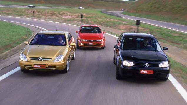 A edição 498 de abril de 2002 com a reunião de alguns dos veículos "quentes" do nosso mercado. Na matéria chamada Sonhos reais, juntamos Chevrolet Astra Sport (2.0 de 116 cv), Fiat Brava HGT (1.8 16V de 132 cv), Citroën Xsara VTS (2.0 16V de 138), Golf GT