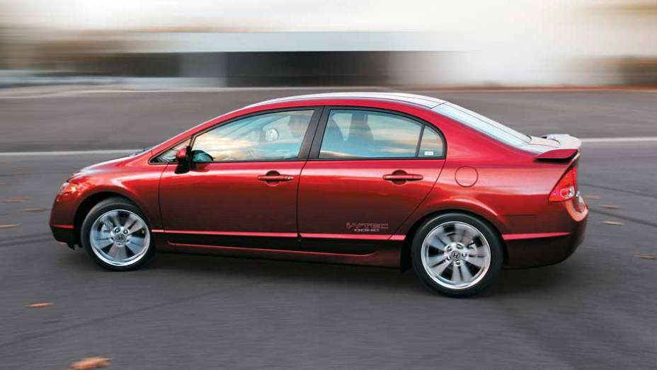 Um dos maiores esportivos produzidos no Brasil foi o Civic Si, cujo motor 2.0 16V aspirado gerava 192 cv e 19,2 mkgf de força. O modelo acelerava como um veículo com motor turbo. Na edição 559, de dezembro de 2006, nós fomos até os Estados Unidos testar e