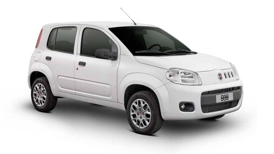 Fiat Uno - Combina com os pais que n&atilde;o gostam de desperdi&ccedil;ar dinheiro (afinal, o consumo do compacto da Fiat &eacute; dos mais baixos da categoria) e cuja personalidade preza pela discri&ccedil;&atilde;o, mas s&atilde;o animados e tem bom humor