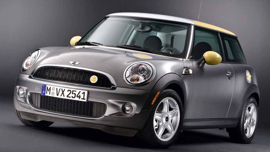 Mini - Progenitores propriet&aacute;rios de um Mini Cooper tendem a ser pessoas mais descoladas e modernas, que gostam de estilo. Tendem a ser bons de papo e comunicativos.