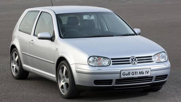 O Volkswahen Golf 1999 do Papa Bento XVI foi leiloado pelo eBay. O modelo foi arrematado em 2005 por 188.938 euros (R$ 481.800) pelo cassino Golden Palace O Volkswahen Golf 1999 do Papa Bento XVI foi leiloado pelo eBay. O modelo foi arrematado em 2005 por 188.938 euros (R$ 481.800) pelo cassino Golden Palace