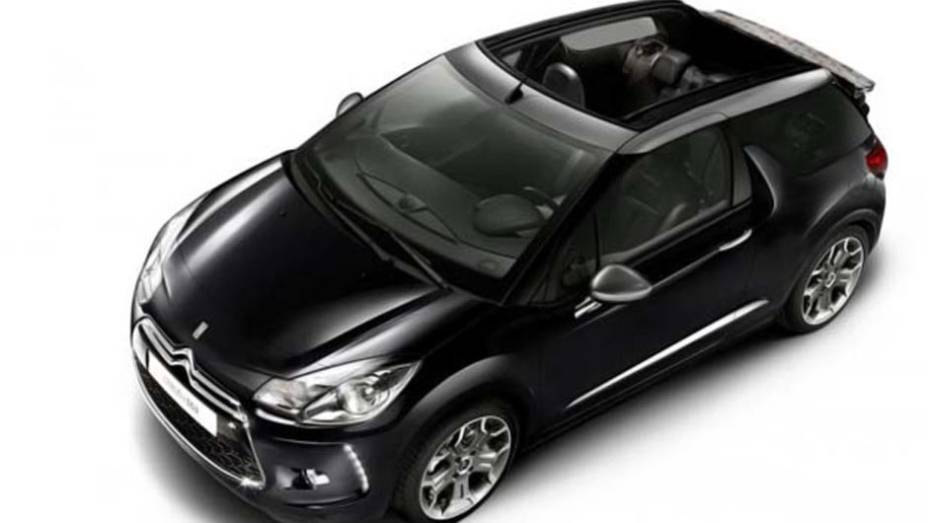 Citroën DS3 Cabriolet. | <a href="https://quatrorodas.abril.com.br/saloes/paris/2012/citroen-ds3-cabriolet-703240.shtml" rel="migration">Leia mais</a>