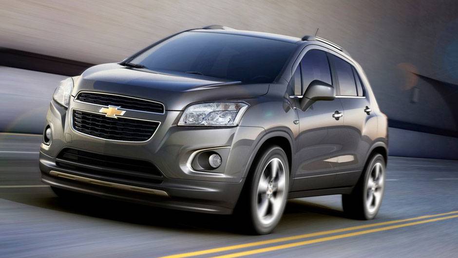 O crossover compacto ter&aacute; tr&ecirc;s op&ccedil;&otilde;es de motor na Europa. | <a href="https://quatrorodas.abril.com.br/saloes/paris/2012/chevrolet-trax-702776.shtml" rel="migration">Leia mais</a>