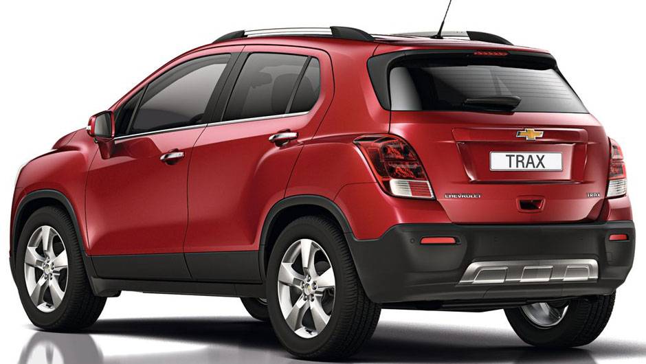 A previs&atilde;o &eacute; de que o Chevrolet Trax, visto como um "irm&atilde;o menor" da Captiva, chegue ao Brasil em 2013. | <a href="%20https://quatrorodas.abril.com.br/saloes/paris/2012/chevrolet-trax-702776.shtml" rel="migration">Leia mais</a>