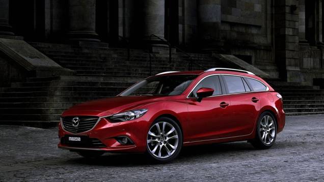 Estão confirmadas duas opções globais de motor, ambas a gasolina, com a tecnologia SKYACTIVE-G. | <a href="%20https://quatrorodas.abril.com.br/saloes/paris/2012/mazda6-wagon-702584.shtml" rel="migration">Leia mais</a>