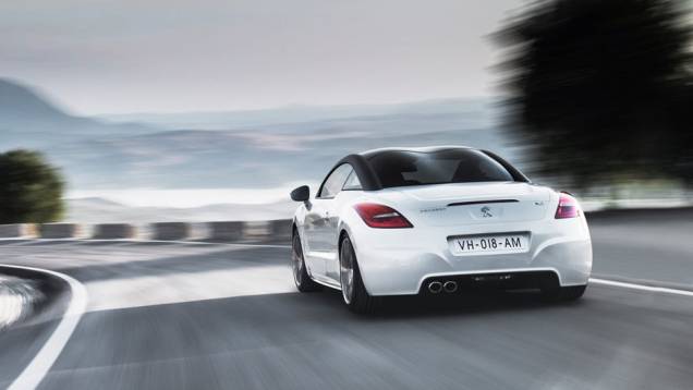 Por fim: 1.6 THP, de 200 cavalos, com transmissão manual de 6 velocidades. | <a href="https://quatrorodas.abril.com.br/saloes/paris/2012/peugeot-rcz-coupe-702617.shtml" rel="migration">Leia mais</a> Por fim: 1.6 THP, de 200 cavalos, com transmissão manual de 6 velocidades. | <a href="https://quatrorodas.abril.com.br/saloes/paris/2012/peugeot-rcz-coupe-702617.shtml" rel="migration">Leia mais</a>