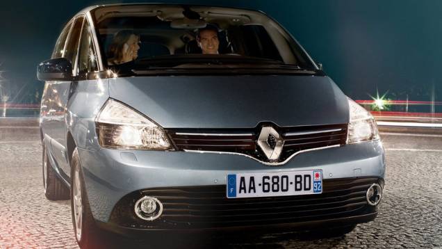 O consumo médio deste propulsor é de 5,7 litros de combustível a cada 100 quilômetros, com transmissão manual. | <a href="%20https://quatrorodas.abril.com.br/saloes/paris/2012/renault-espace-703296.shtml" rel="migration">Leia mais</a> O consumo médio deste propulsor é de 5,7 litros de combustível a cada 100 quilômetros, com transmissão manual. | <a href="%20https://quatrorodas.abril.com.br/saloes/paris/2012/renault-espace-703296.shtml" rel="migration">Leia mais</a>