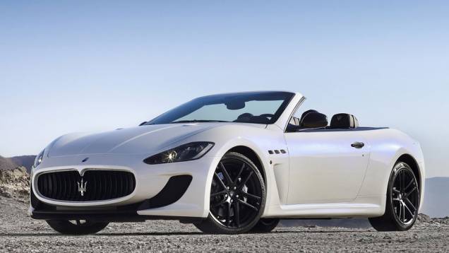 A Maserati traz o novo GranCabrio MC Stradale para o Salão de Paris. | <a href="https://quatrorodas.abril.com.br/saloes/paris/2012/maserati-grancabrio-mc-stradale-703191.shtml" rel="migration">Leia mais</a> A Maserati traz o novo GranCabrio MC Stradale para o Salão de Paris. | <a href="https://quatrorodas.abril.com.br/saloes/paris/2012/maserati-grancabrio-mc-stradale-703191.shtml" rel="migration">Leia mais</a>
