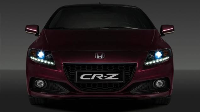 Grade foi redesenhada | <a href="https://quatrorodas.abril.com.br/saloes/paris/2012/honda-cr-z-703324.shtml" rel="migration">Leia mais</a>