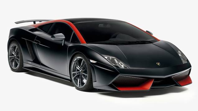 Nova versão é focada em desempenho | <a href="https://quatrorodas.abril.com.br/saloes/paris/2012/lamborghini-gallardo-lp-570-4-edizione-tecnica-703486.shtml" rel="migration">Leia mais</a> Nova versão é focada em desempenho | <a href="https://quatrorodas.abril.com.br/saloes/paris/2012/lamborghini-gallardo-lp-570-4-edizione-tecnica-703486.shtml" rel="migration">Leia mais</a>