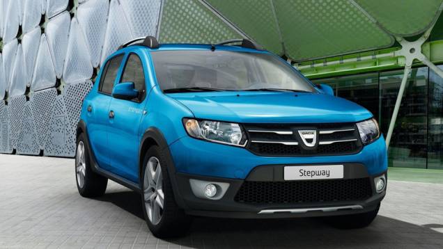 A Dacia mostrou o novo Sandero Stepway. | <a href="https://quatrorodas.abril.com.br/saloes/paris/2012/sandero-stepway-703501.shtml" rel="migration">Leia mais</a>