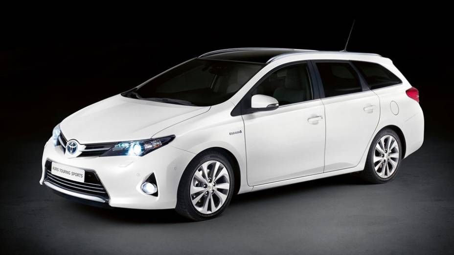 A Toyota lançou no Salão de Paris o Auris Touring Sports | <a href="https://quatrorodas.abril.com.br/saloes/paris/2012/toyota-auris-tourer-703459.shtml" rel="migration">Leia mais</a>