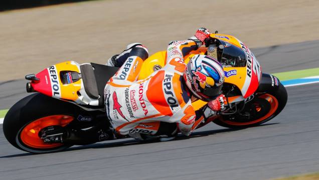 Pedrosa terminou em quarto. | <a href="https://quatrorodas.abril.com.br/moto/noticias/ultrapassagem-final-bicampeonato-marc-marquez-805642.shtml" rel="migration">Leia mais</a>