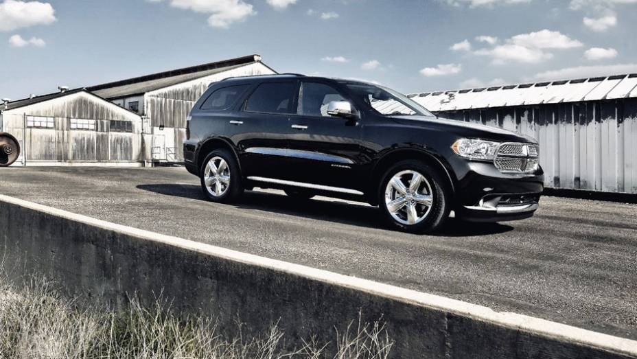 Dodge Durango | <a href="https://quatrorodas.abril.com.br/salao-do-automovel/2012/carros/durango-704005.shtml" rel="migration">Leia mais</a>