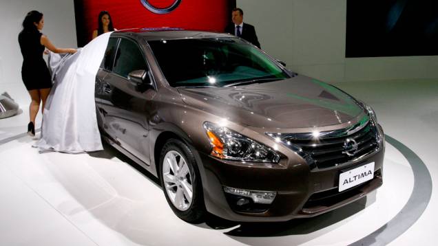 Altima estreia no Brasil em sua quinta geração <a href="https://quatrorodas.abril.com.br/salao-do-automovel/2012/carros/altima-708788.shtml" rel="migration">Leia mais</a>