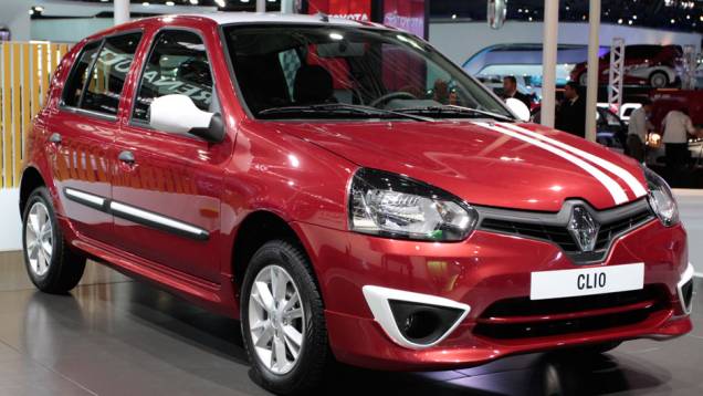 O novo Renault Clio não tem nada parecido com a quarta geração que já roda na Europa <a href="https://quatrorodas.abril.com.br/salao-do-automovel/2012/carros/clio-706987.shtml" rel="migration">Leia mais</a> O novo Renault Clio não tem nada parecido com a quarta geração que já roda na Europa <a href="https://quatrorodas.abril.com.br/salao-do-automovel/2012/carros/clio-706987.shtml" rel="migration">Leia mais</a>